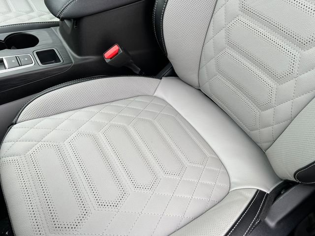 New 2024 Ford Escape SE w/ PHEV Premium Package image 13