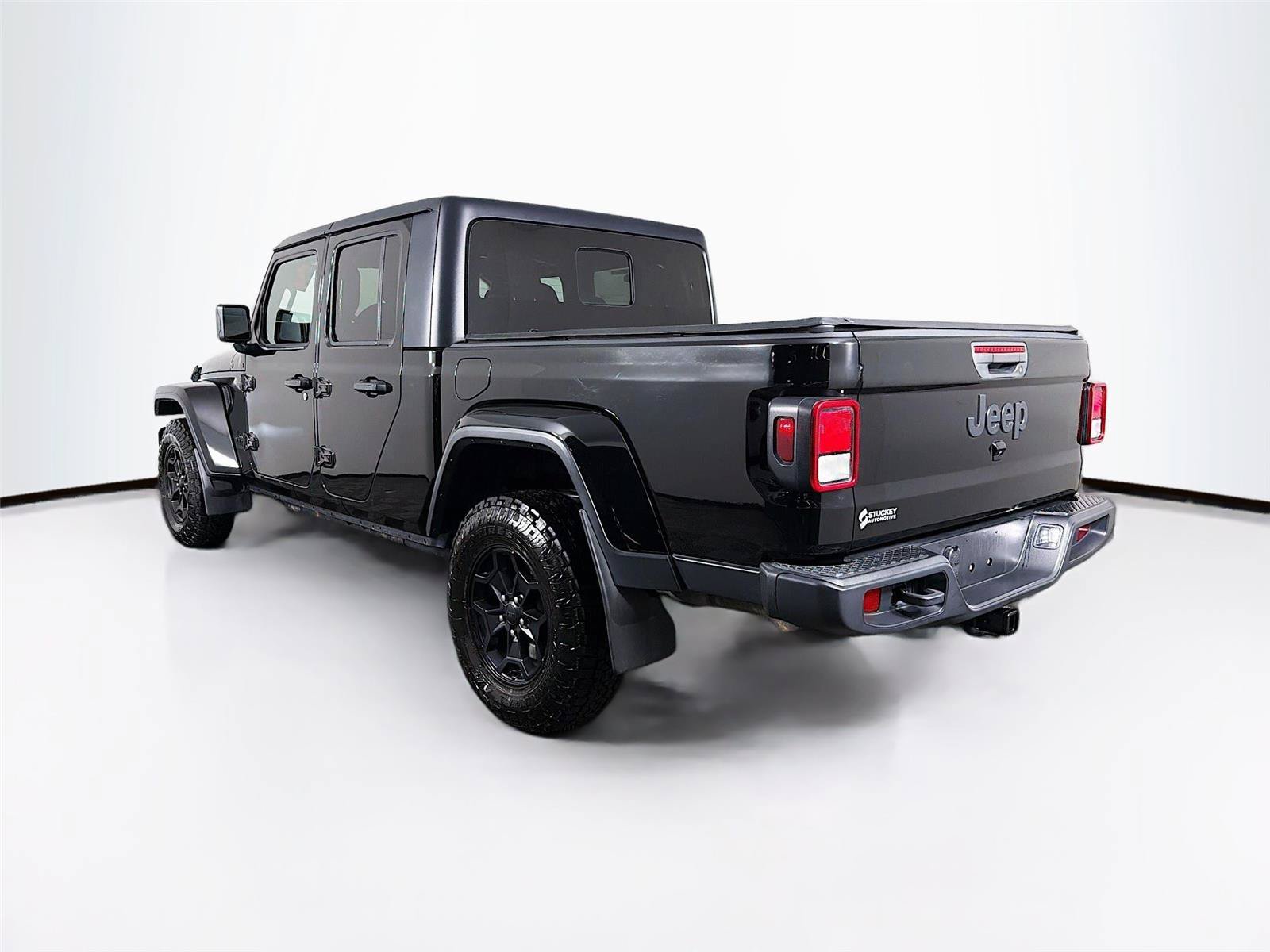 Used 2022 Jeep Gladiator Sport AWD/4WD image 5