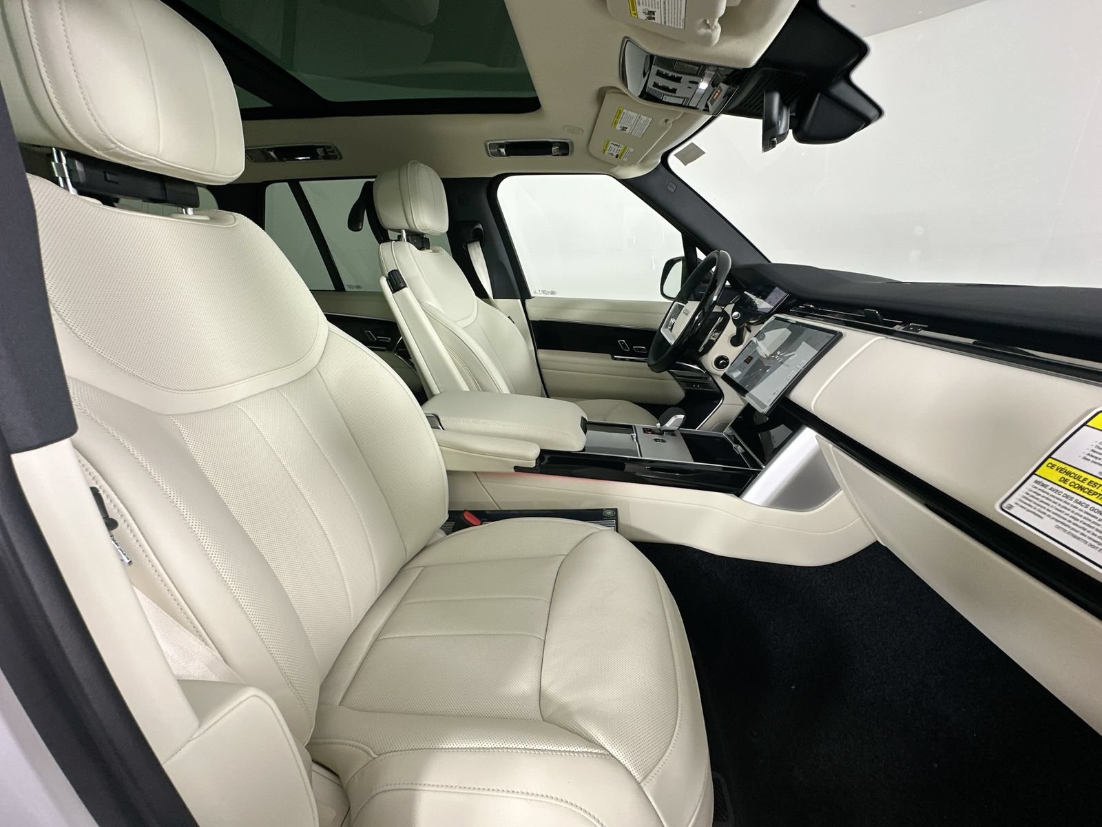 New 2026 Land Rover Range Rover SE AWD/4WD image 43