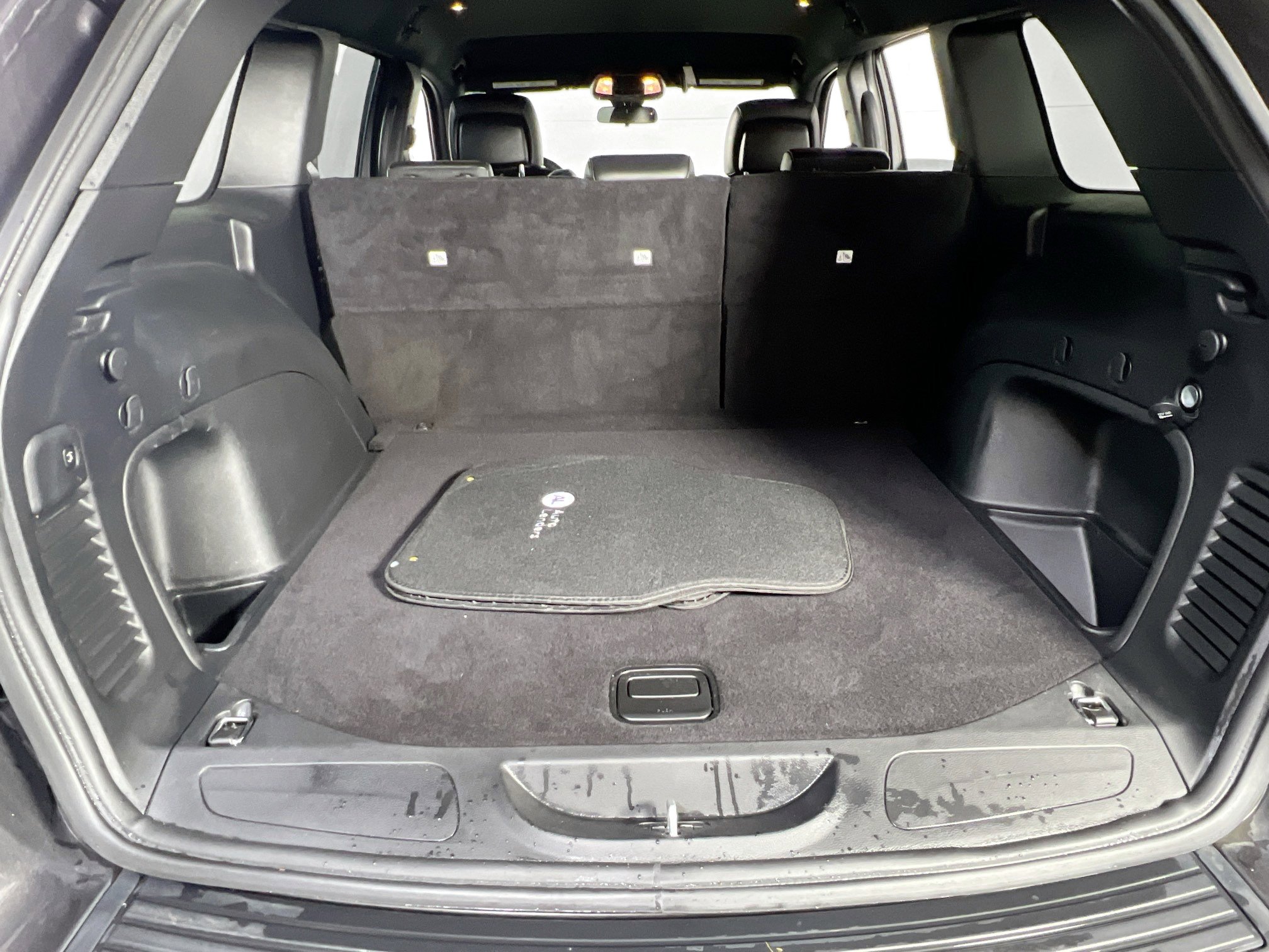 Used 2021 Jeep Grand Cherokee Laredo X image 25