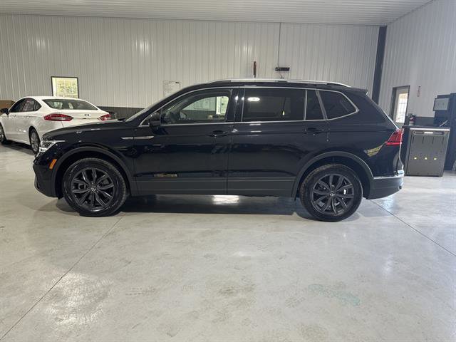 Certified 2022 Volkswagen Tiguan SE image 4