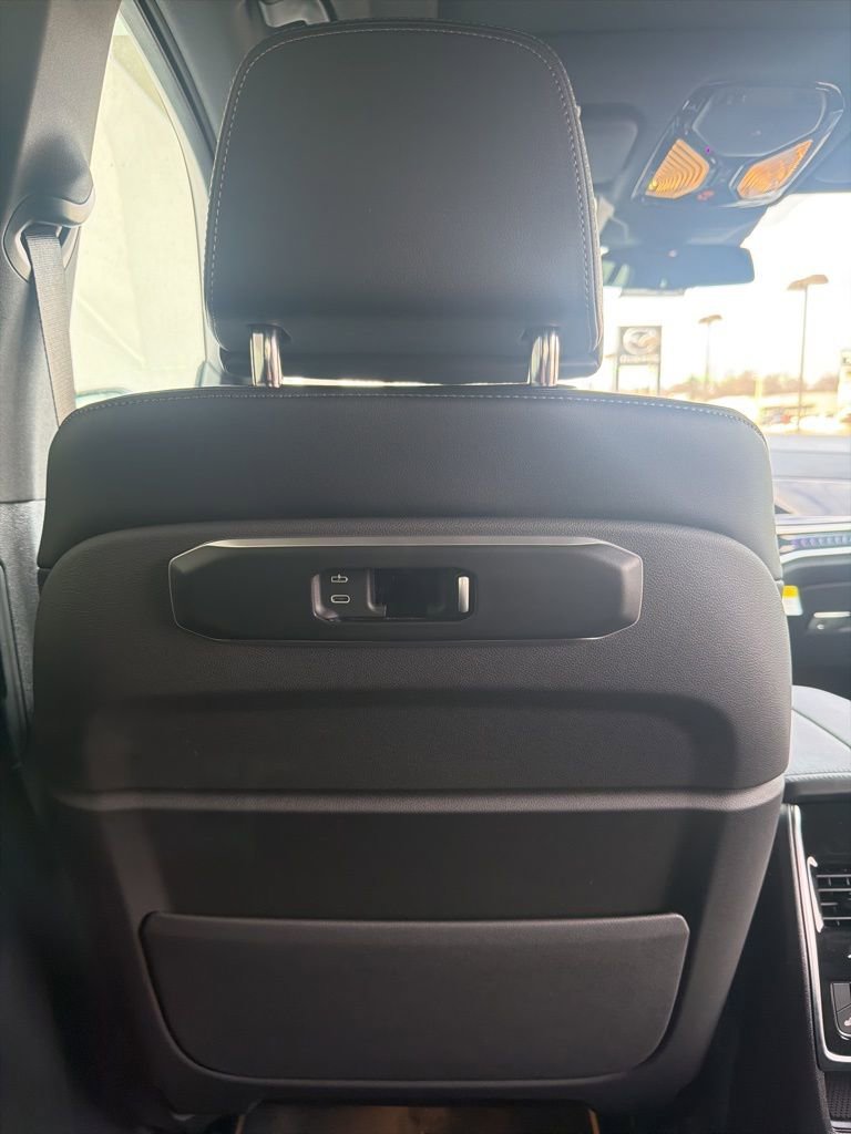 New 2026 BMW X5 xDrive40i w/ Climate Comfort Package image 16