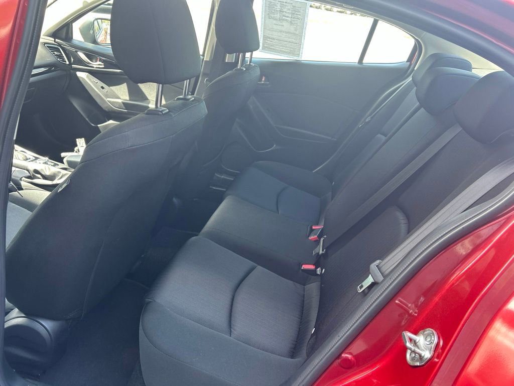 Used 2016 MAZDA MAZDA3 i Sport FWD image 5