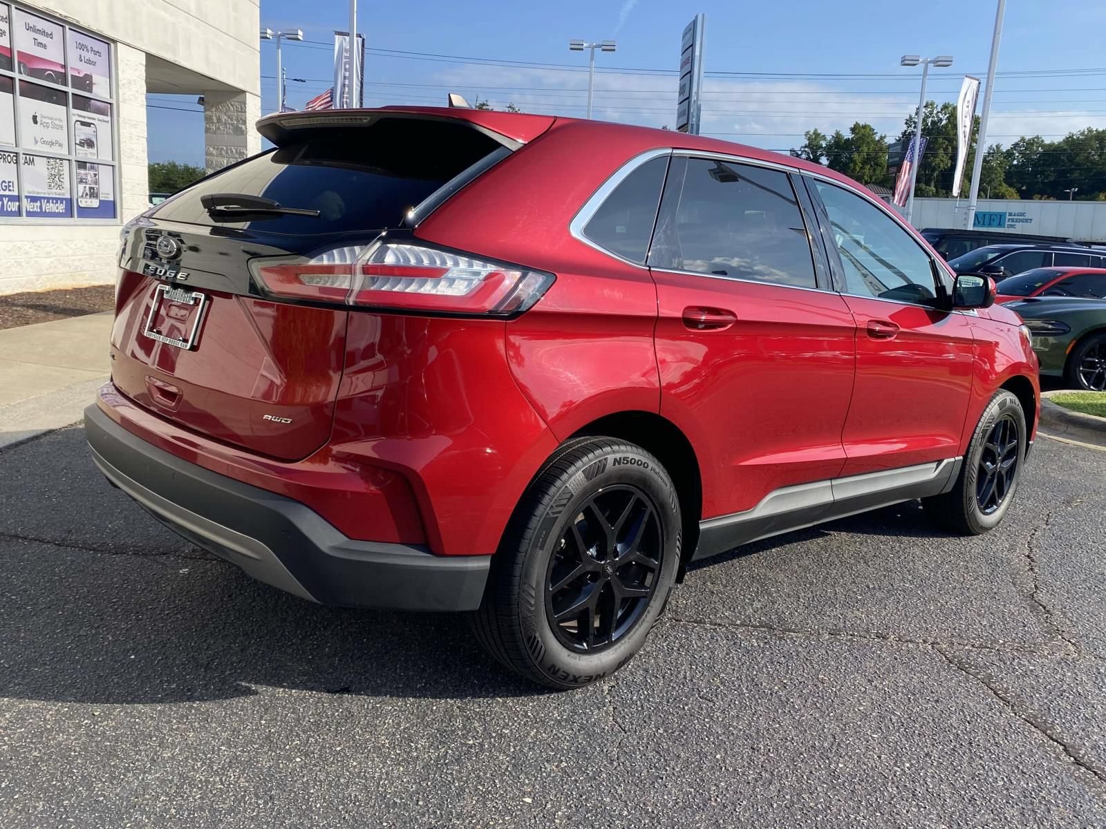 Used 2024 Ford Edge SEL AWD/4WD image 7