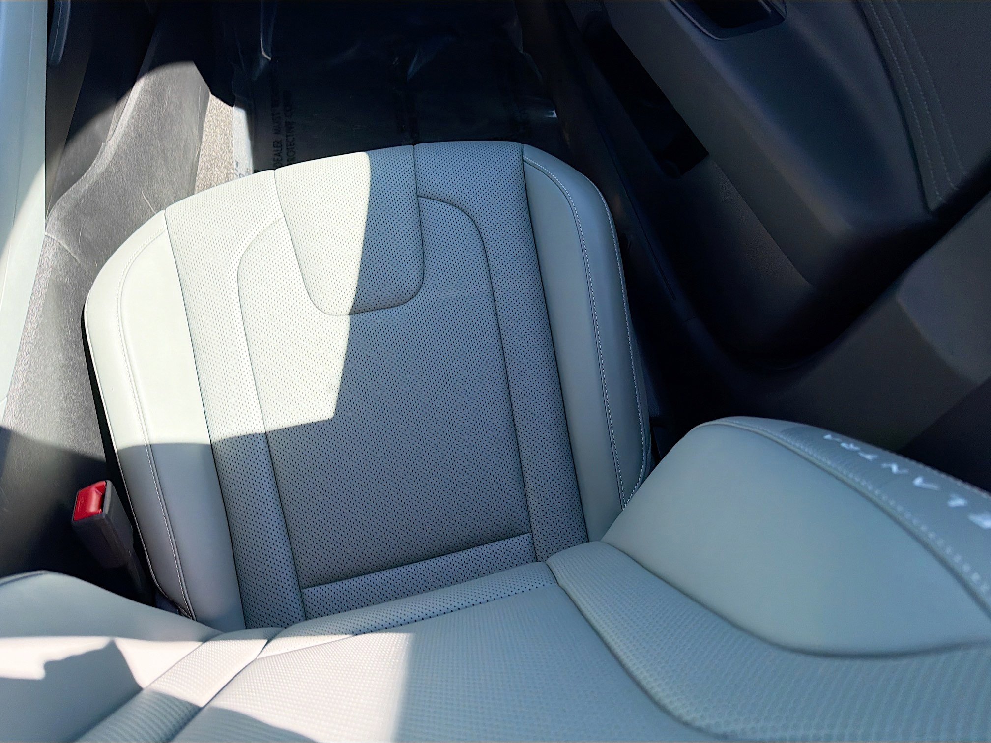 Used 2025 Hyundai Elantra Limited image 17