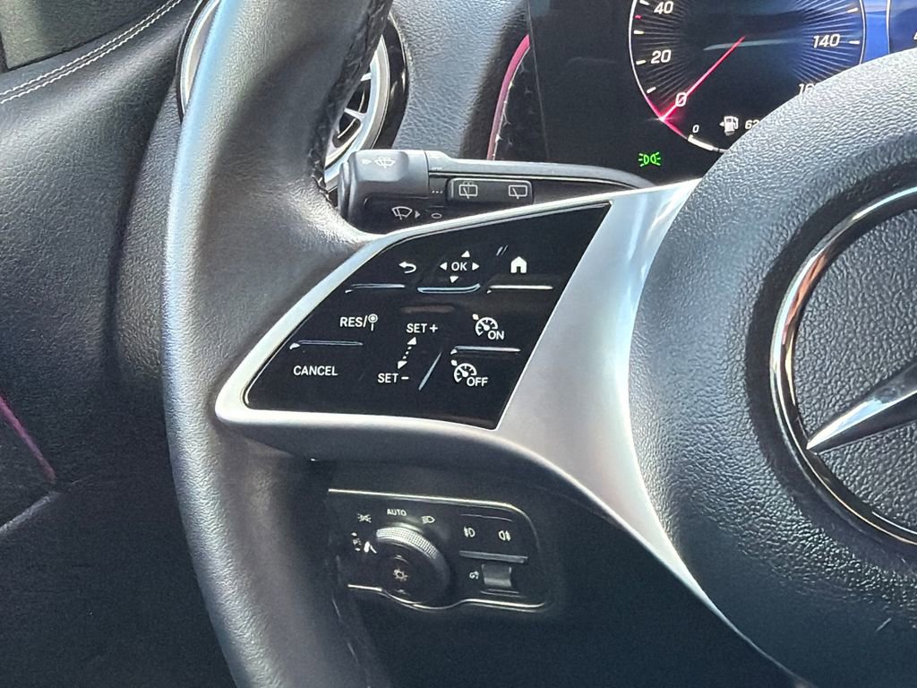 Used 2024 Mercedes-Benz GLB 250 4MATIC image 22