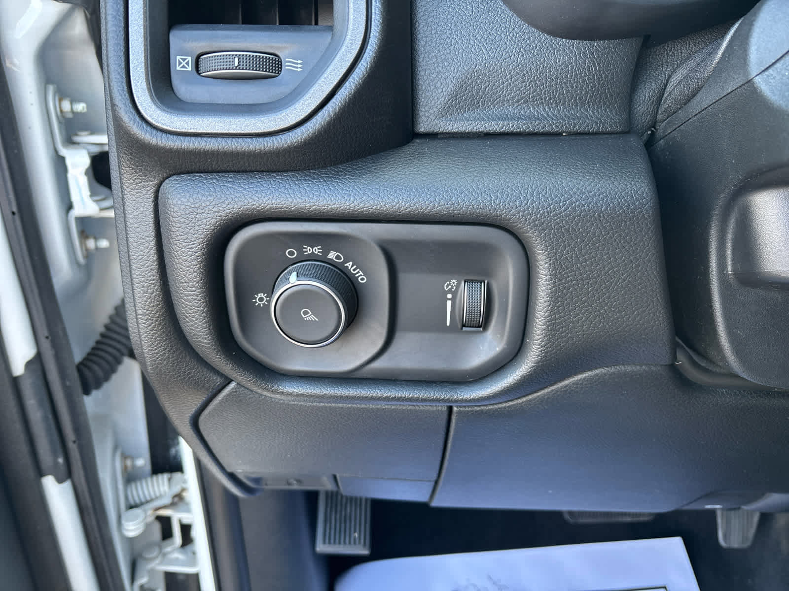 Used 2022 RAM 2500 Tradesman image 15