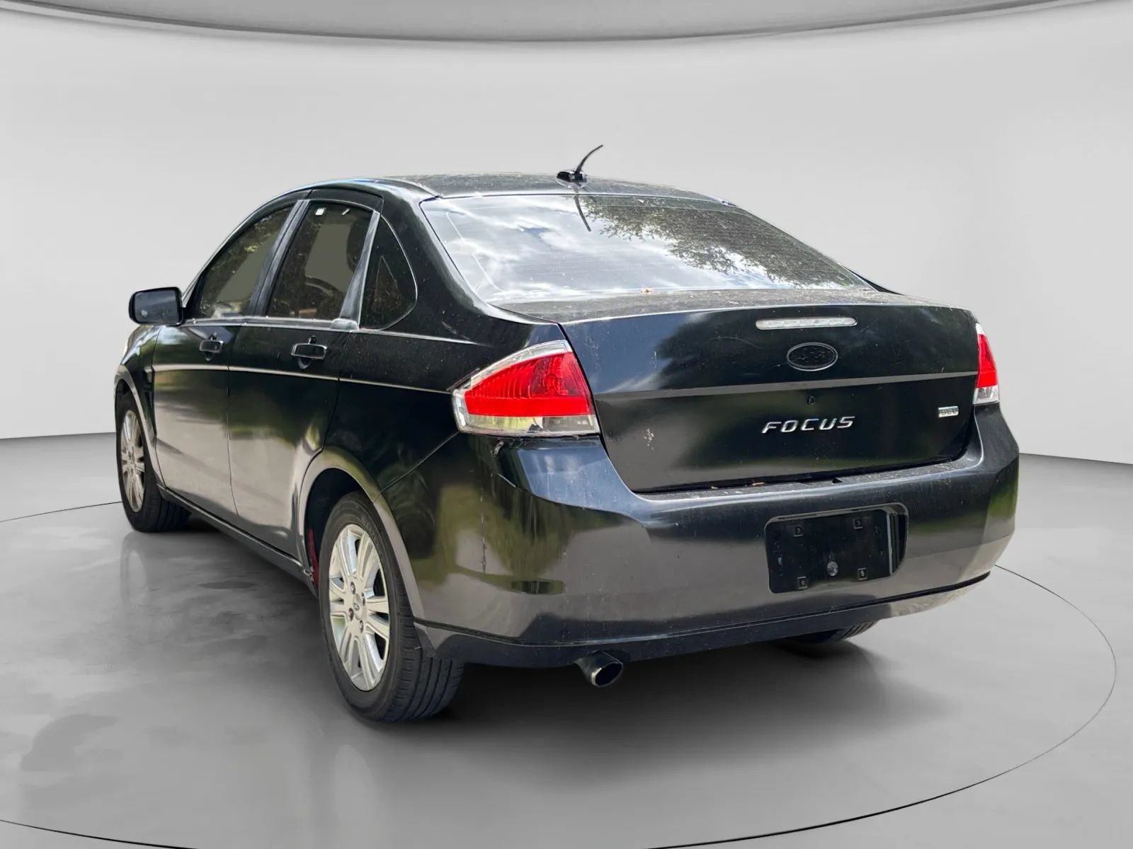 Used 2009 Ford Focus SEL FWD image 3