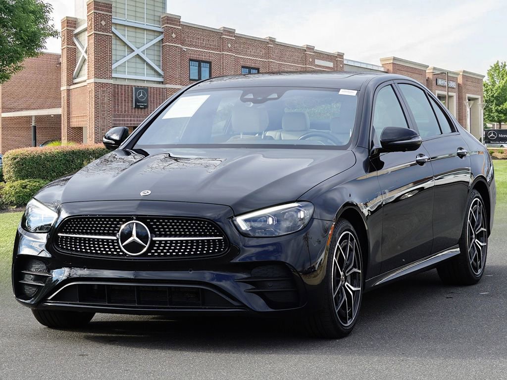 Certified 2022 Mercedes-Benz E 450 4MATIC Sedan image 4