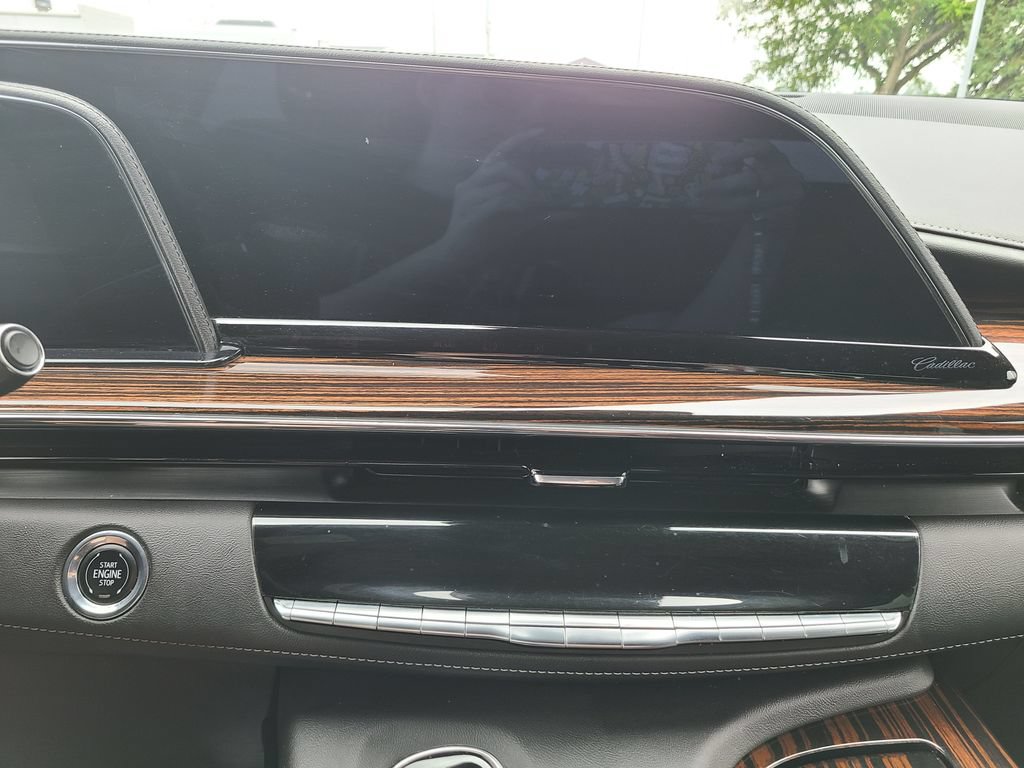 Used 2023 Cadillac Escalade ESV Premium Luxury AWD/4WD image 17