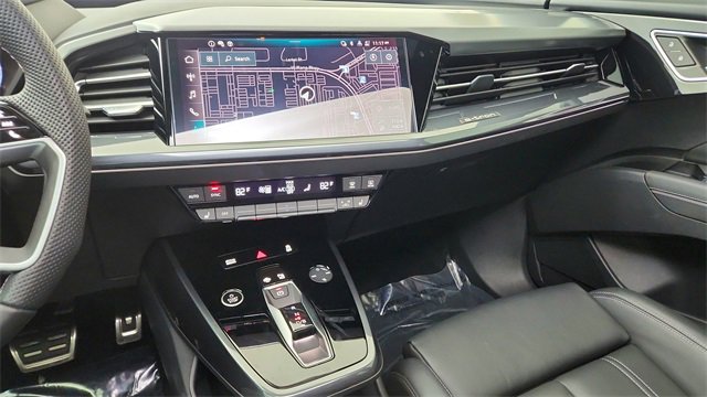 Used 2025 Audi Q4 e-tron Premium w/ Convenience Package image 44