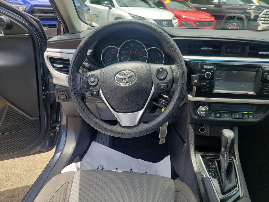 Used 2016 Toyota Corolla LE FWD image 17