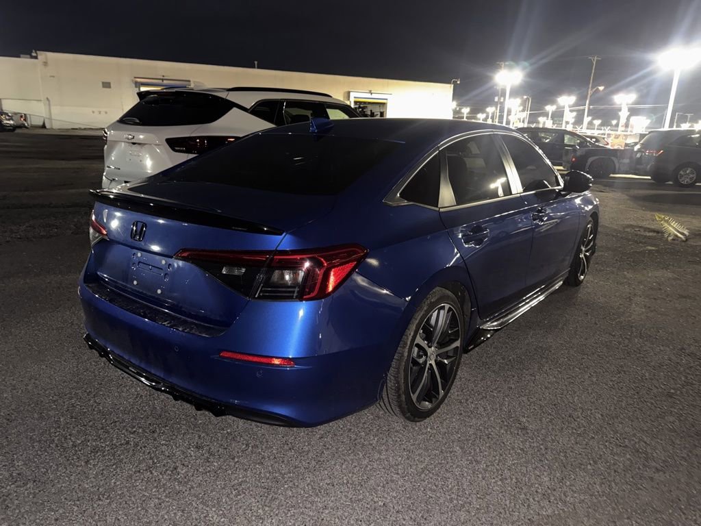 Used 2023 Honda Civic Touring image 6