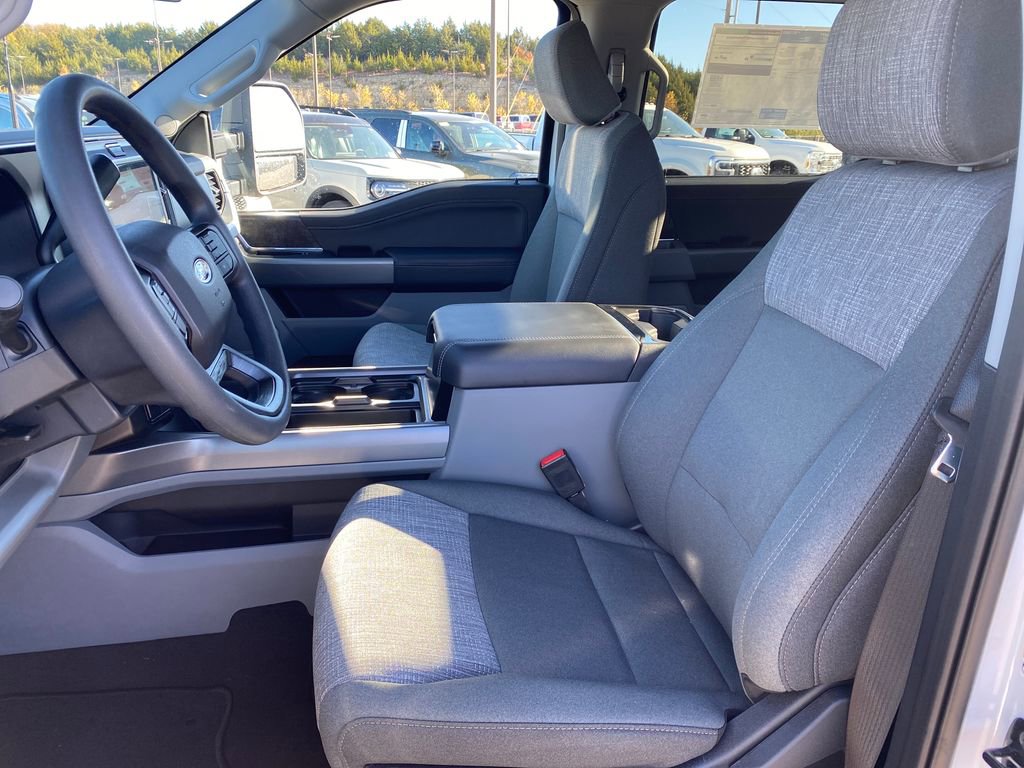 New 2026 Ford F250 XLT w/ XLT Premium Package image 10