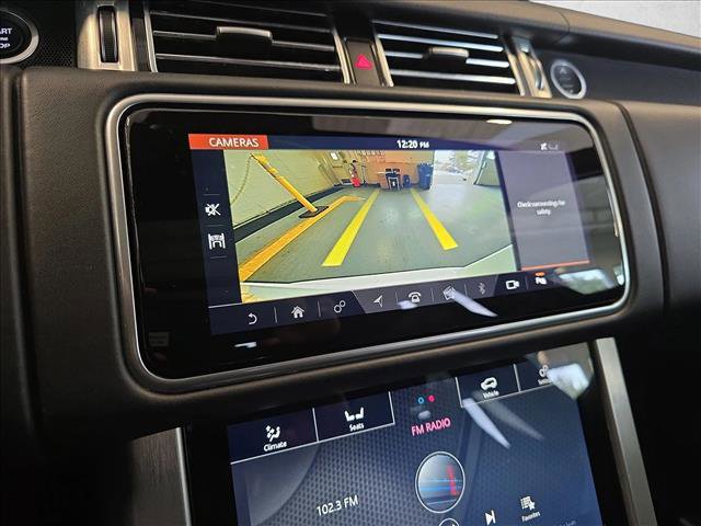Used 2020 Land Rover Range Rover HSE image 25