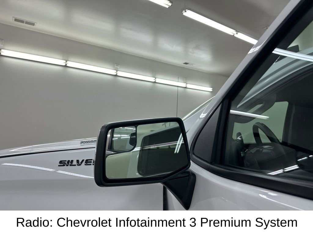 Used 2025 Chevrolet Silverado 1500 LT image 17