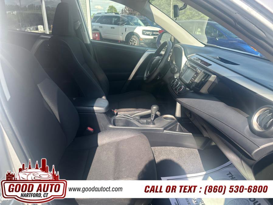 Used 2015 Toyota RAV4 LE image 16