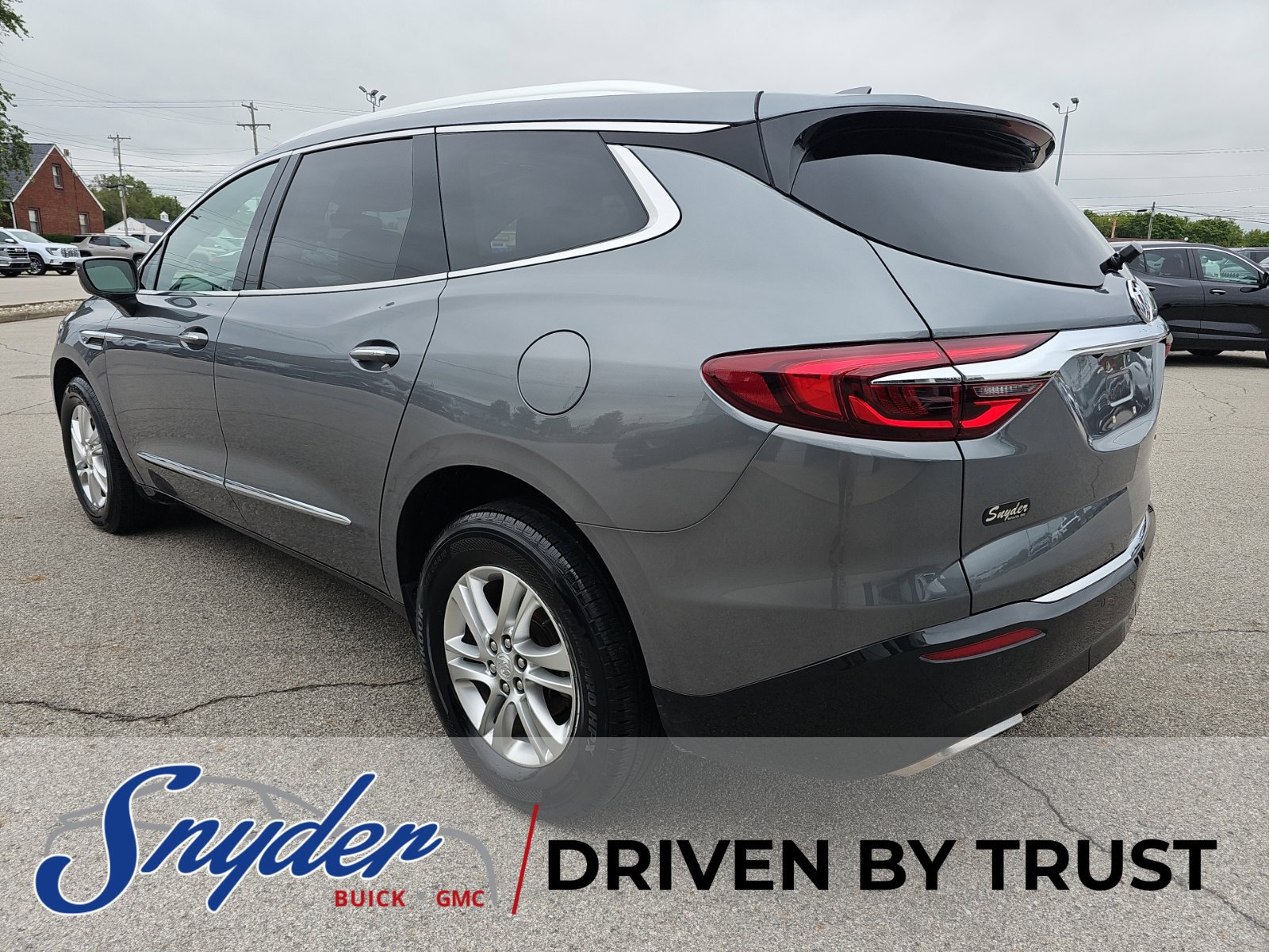 Used 2019 Buick Enclave Essence AWD/4WD image 5