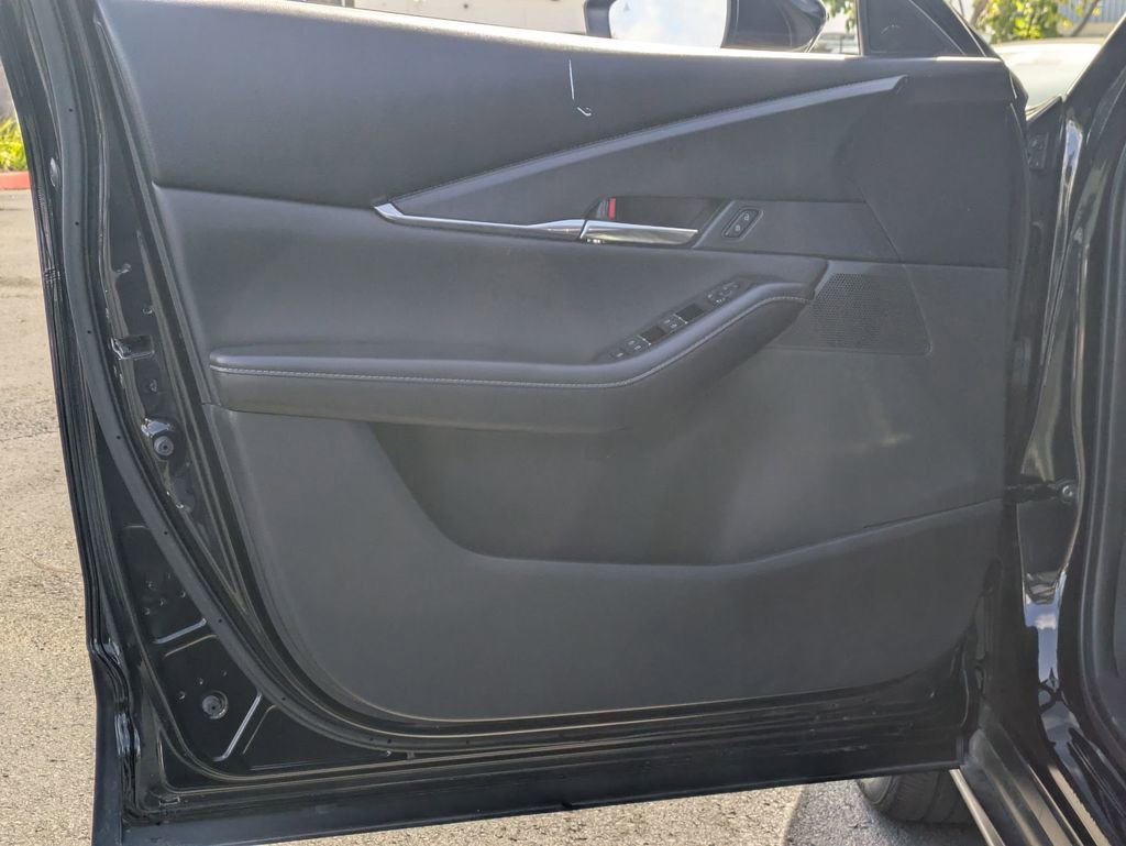 Used 2025 MAZDA CX-30 AWD 2.5 S w/ Preferred Package image 15