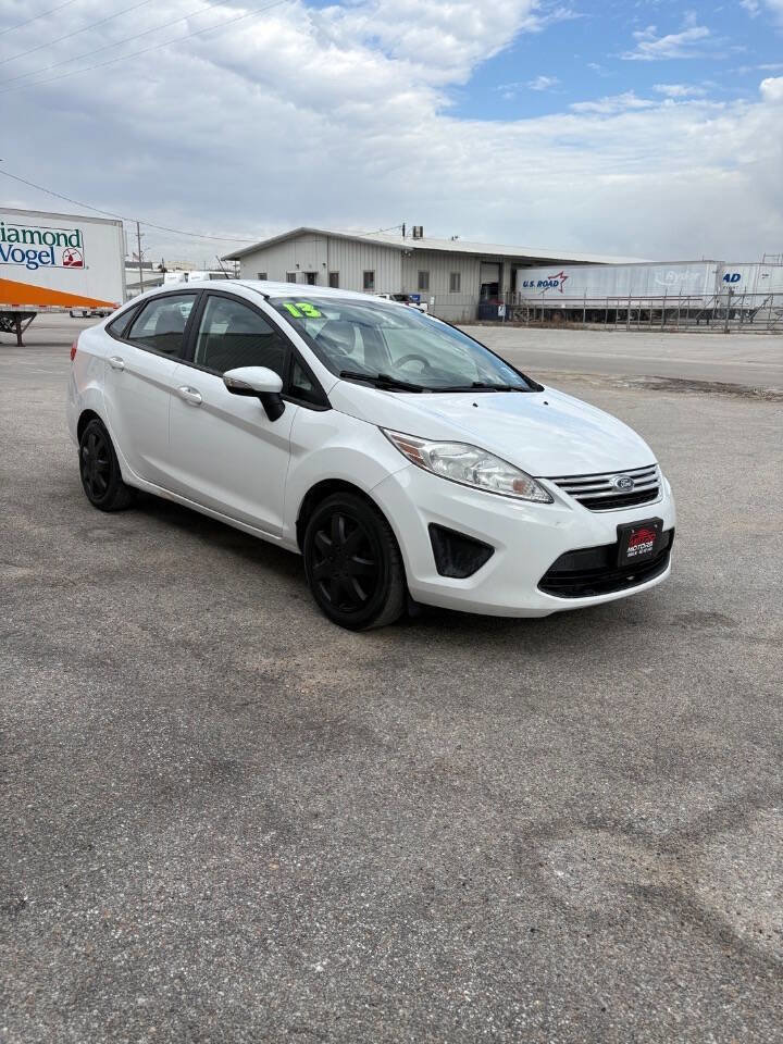 Used 2013 Ford Fiesta SE image 2