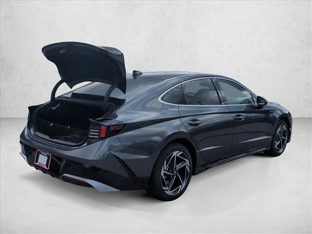 New 2026 Hyundai Sonata SEL FWD image 2