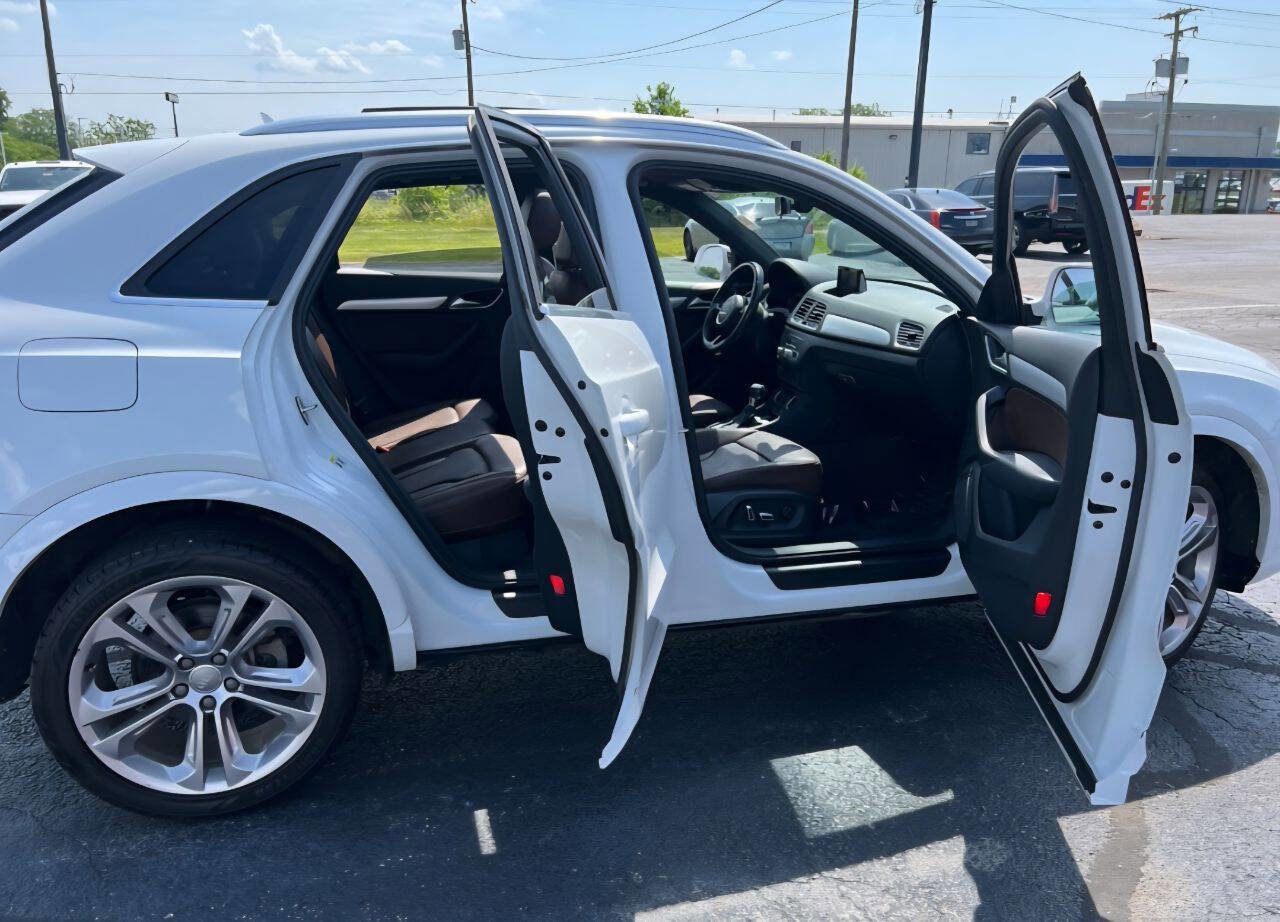 Used 2017 Audi Q3 2.0T Premium Plus w/ Premium Plus Package image 19