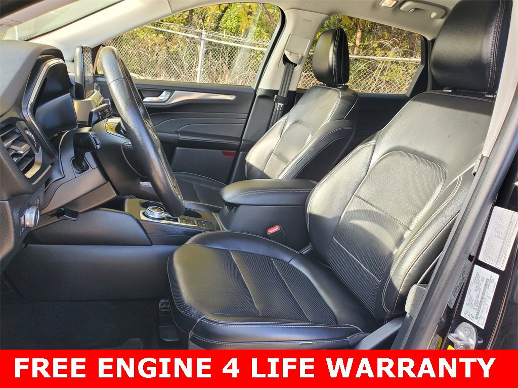 Used 2021 Ford Escape Titanium w/ Class II Trailer Tow Package image 6