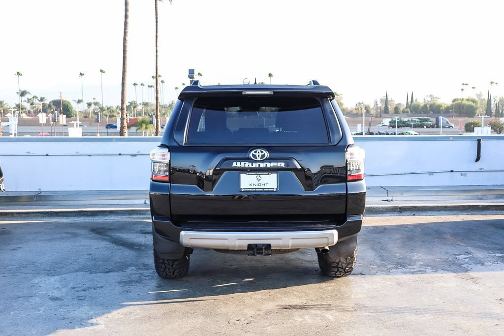 Used 2021 Toyota 4Runner TRD Off-Road Premium w/ Moonroof Package AWD/4WD image 8