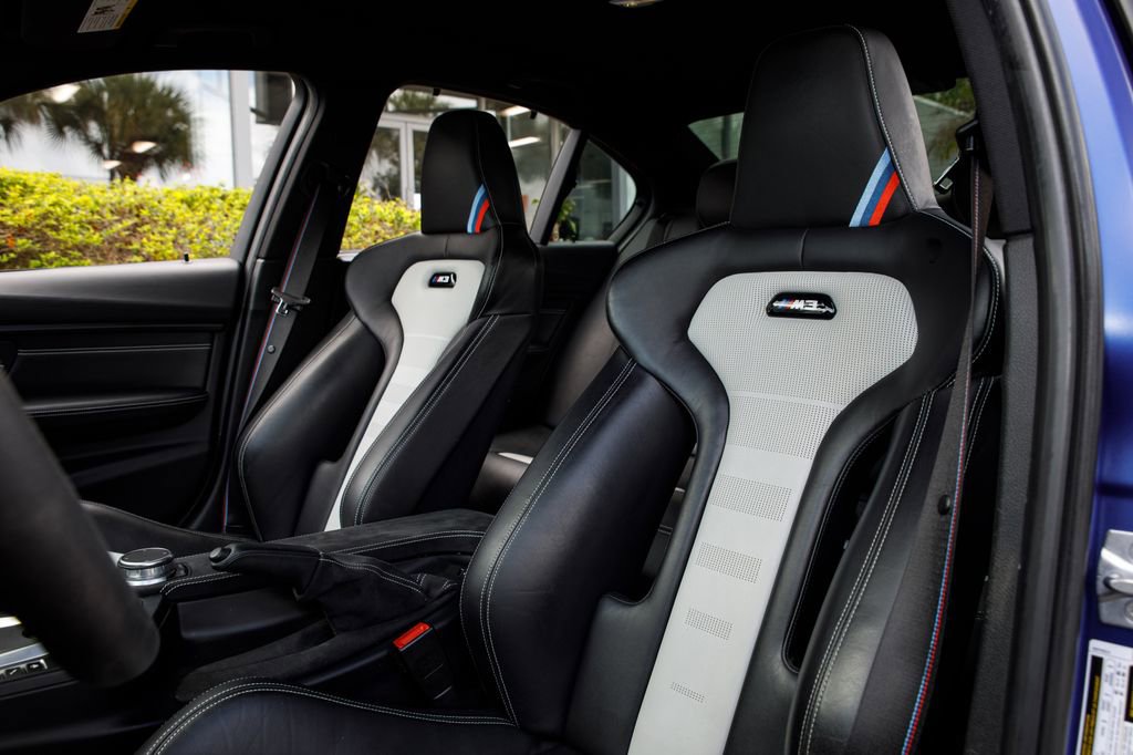 Used 2018 BMW M3 CS w/ Executive Package image 33