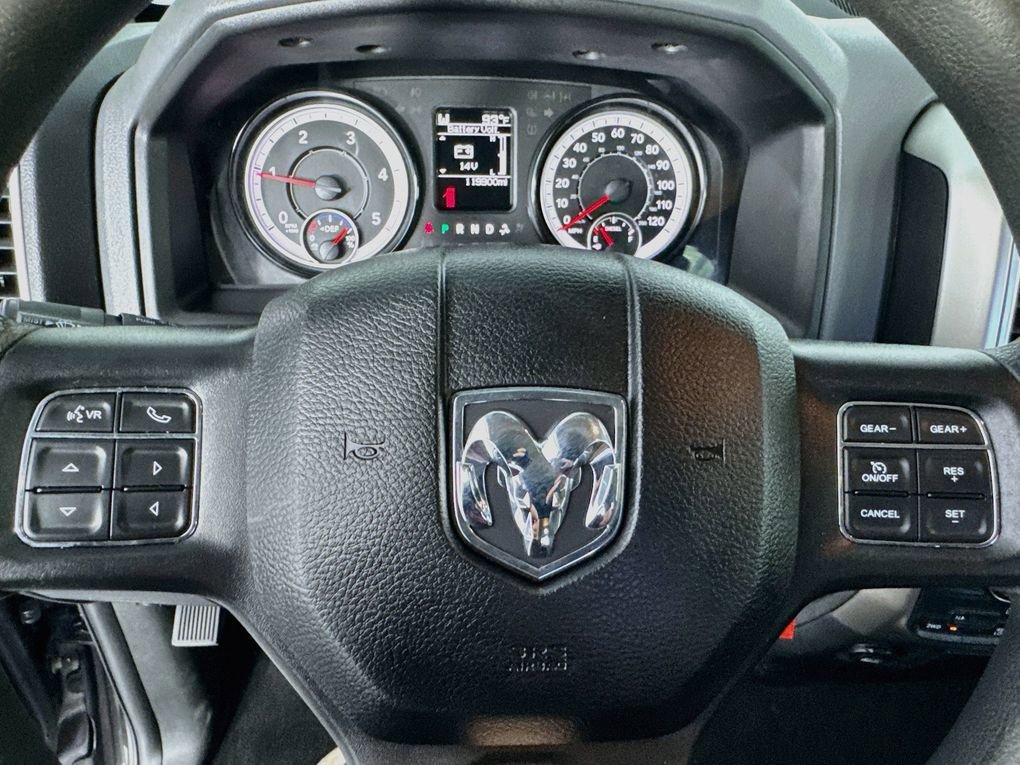 Used 2018 RAM 1500 Classic SLT image 16