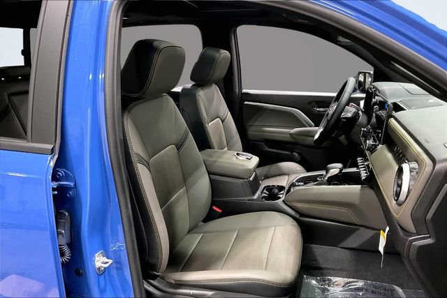 Used 2025 Chevrolet Colorado ZR2 w/ Technology Package image 7