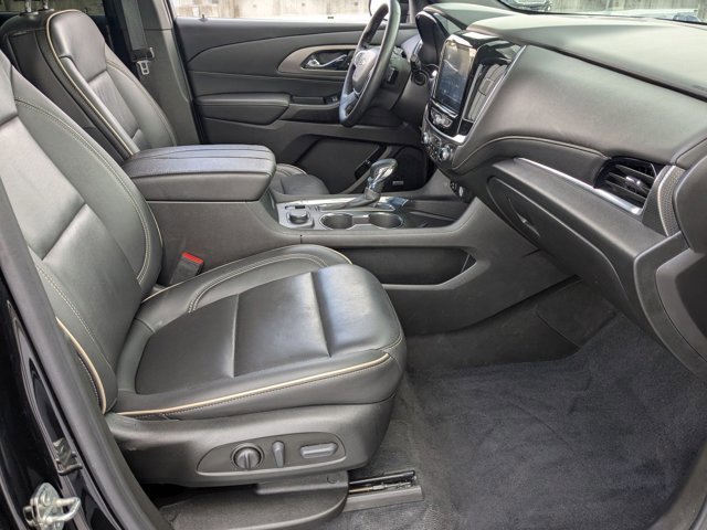 Used 2023 Chevrolet Traverse Premier w/ Redline Edition image 25