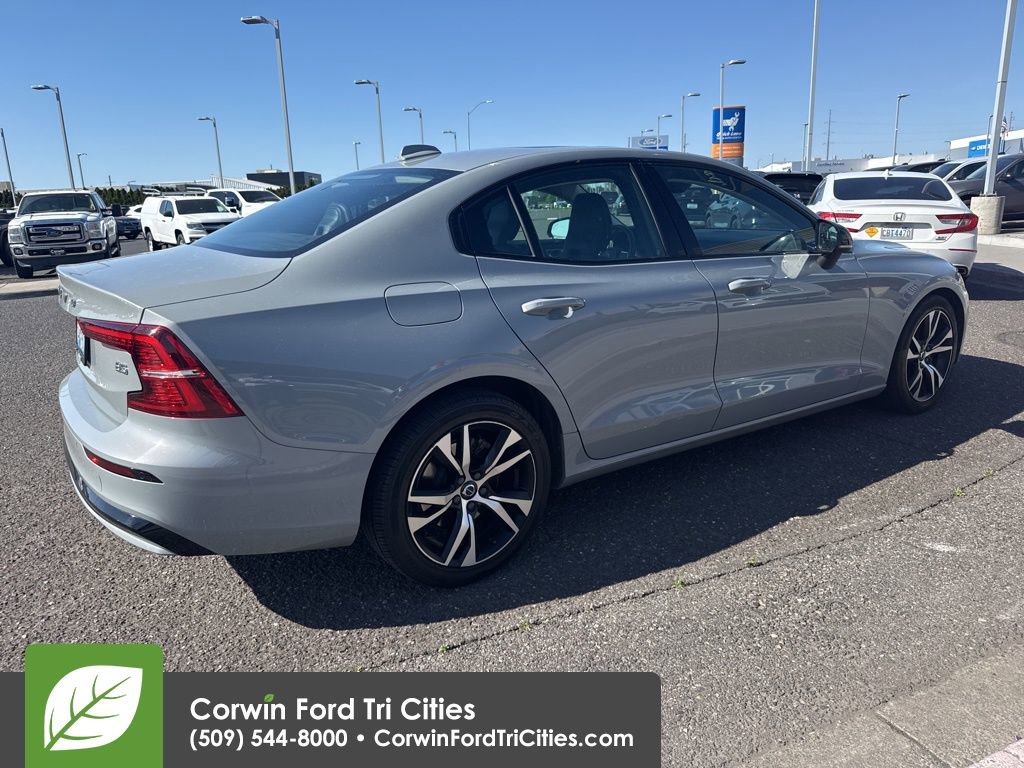 Used 2024 Volvo S60 B5 Core FWD image 12