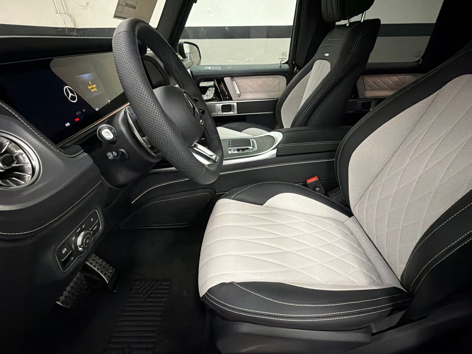 New 2027 Mercedes-Benz G 63 AMG 4MATIC image 17