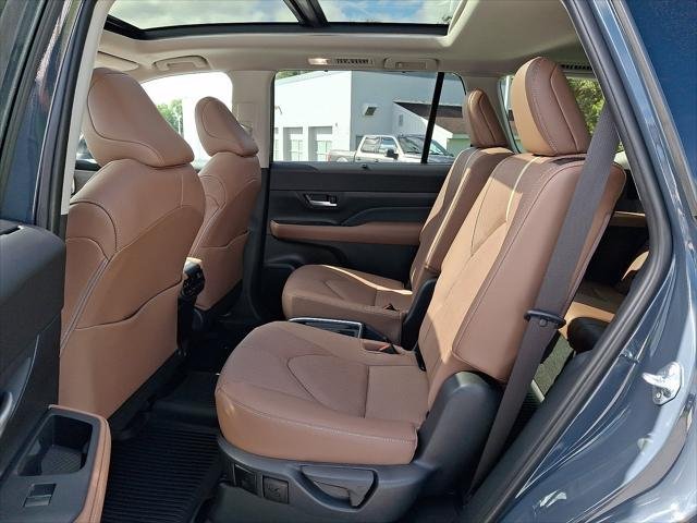Certified 2026 Toyota Grand Highlander AWD image 45