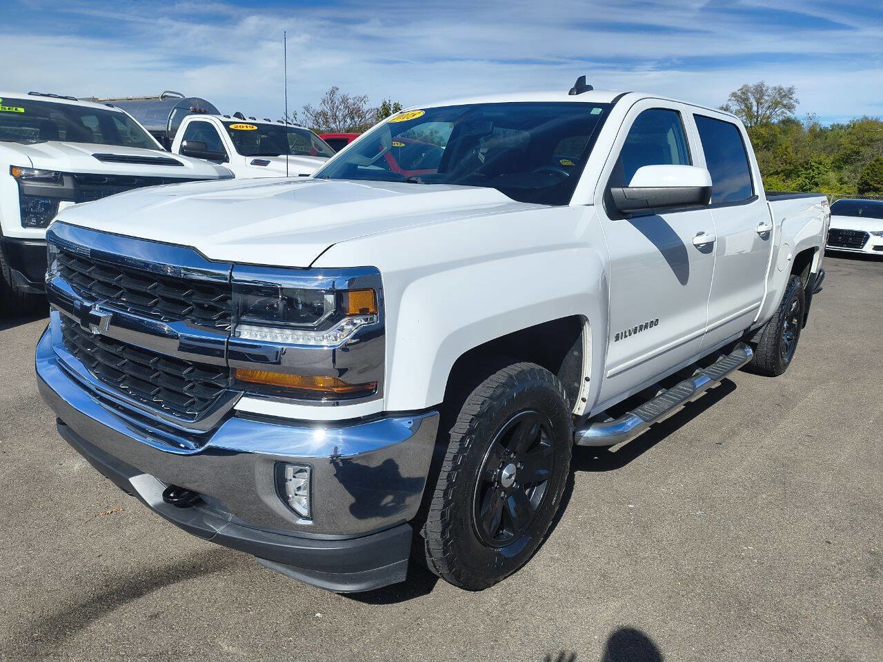 Used 2018 Chevrolet Silverado 1500 LT w/ All Star Edition image 4
