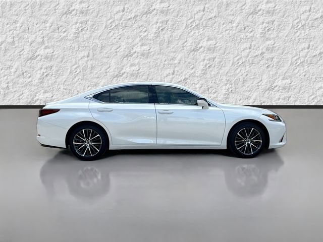 Used 2025 Lexus ES 350 w/ Premium Package image 2