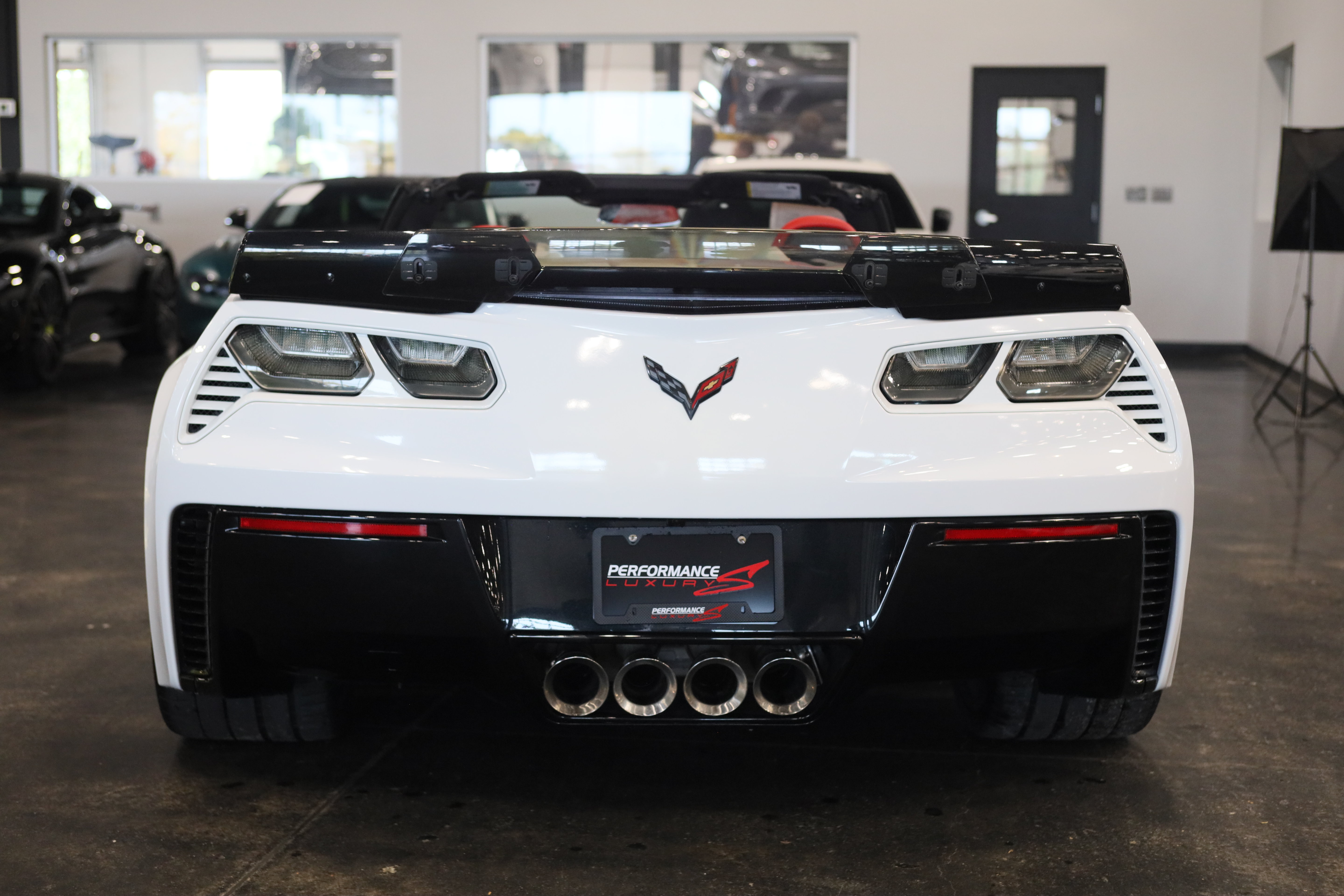 Used 2016 Chevrolet Corvette Z06 w/ 3LZ Preferred Equipment Group RWD image 7