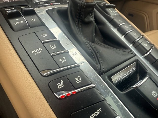 Used 2018 Porsche Macan S image 19
