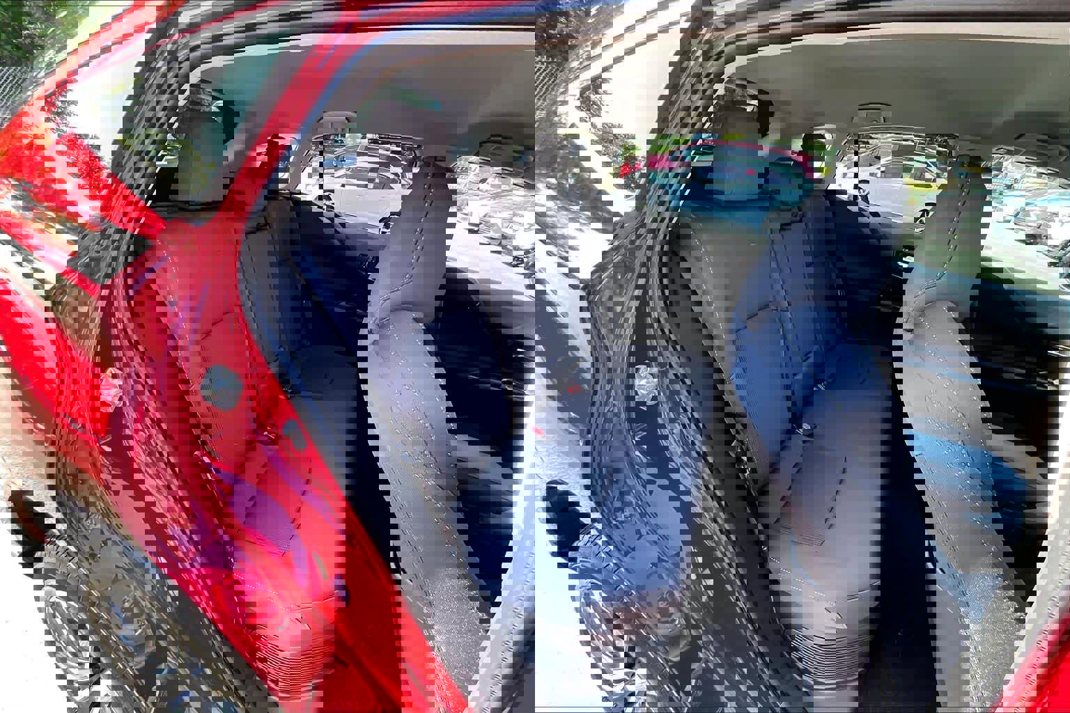 Used 2023 Toyota Venza LE AWD/4WD image 18