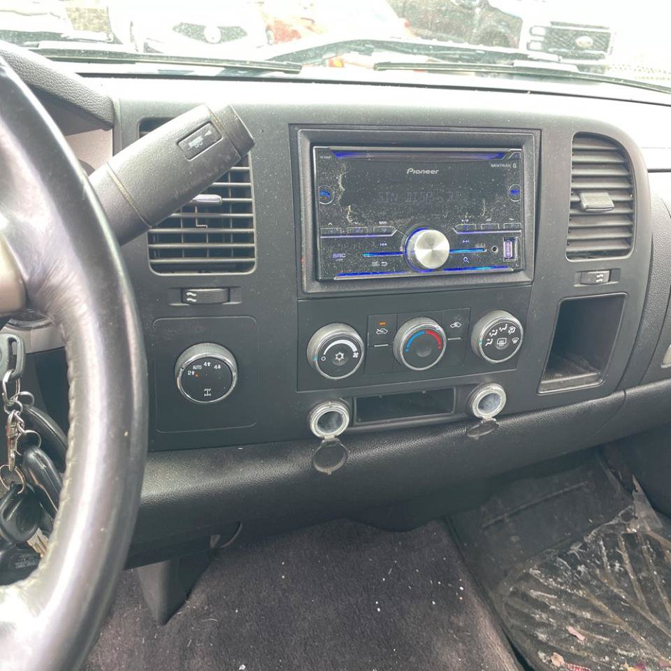 Used 2008 Chevrolet Silverado 1500 LT w/ Power Pack Plus AWD/4WD image 14
