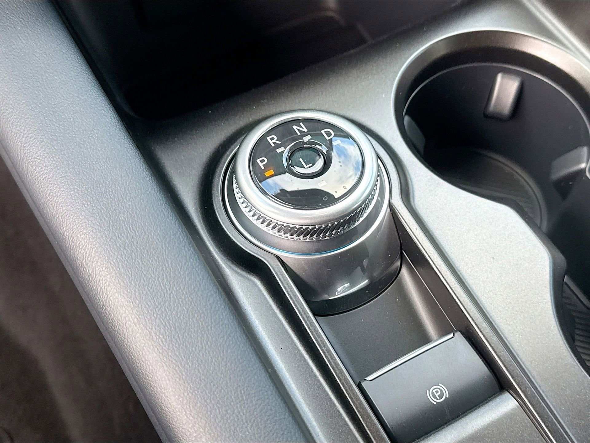 New 2026 Ford Explorer ST-Line w/ ST-Line Street Pack image 24