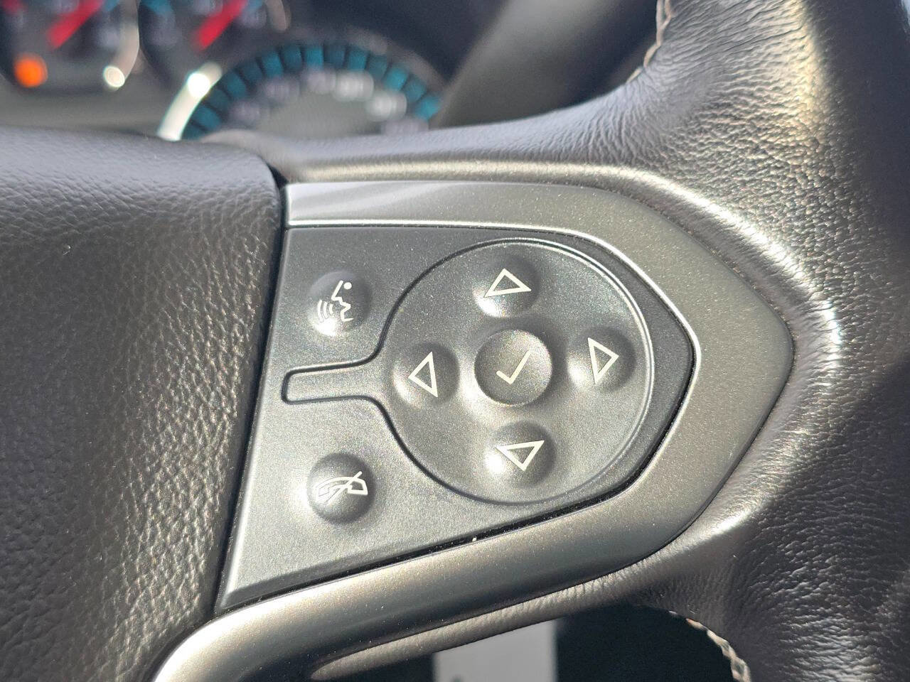 Used 2018 Chevrolet Silverado 1500 LT w/ All Star Edition image 6