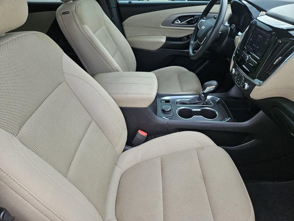 Used 2023 Chevrolet Traverse LS w/ Safety Package FWD image 14
