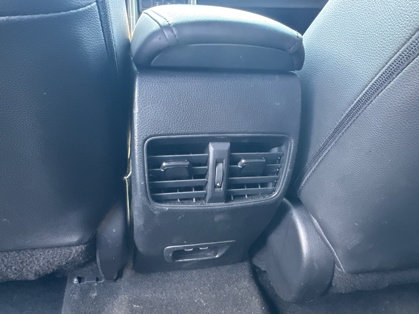 Used 2024 Toyota Corolla Cross AWD Hybrid image 24