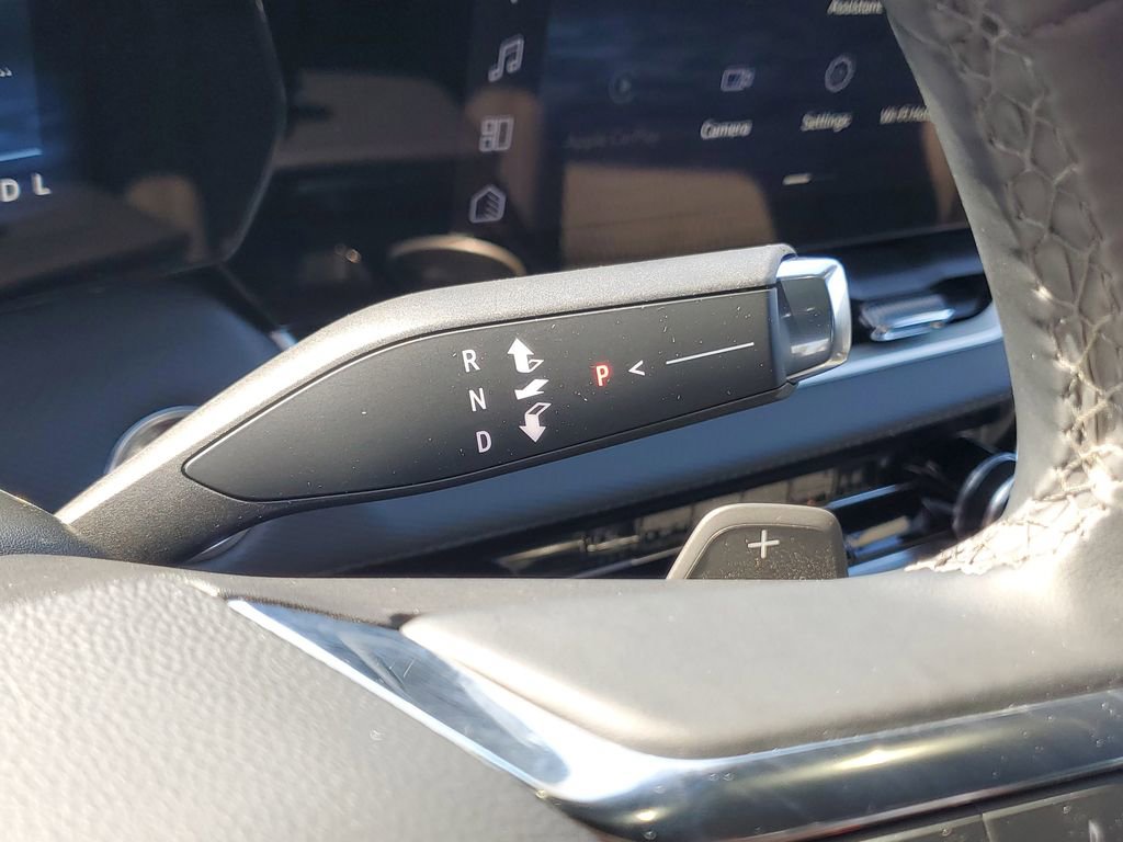 Used 2026 Chevrolet Equinox LT FWD image 32