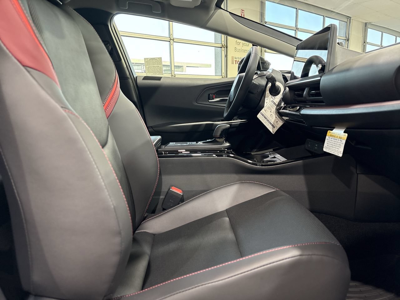 New 2027 Toyota Prius Plug-In Hybrid FWD image 26