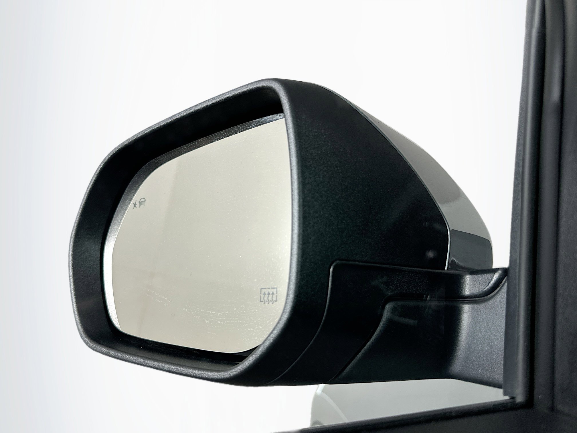 Used 2025 Chevrolet Equinox LT FWD image 16