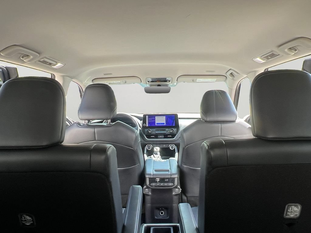 Used 2025 Toyota Grand Highlander AWD image 28
