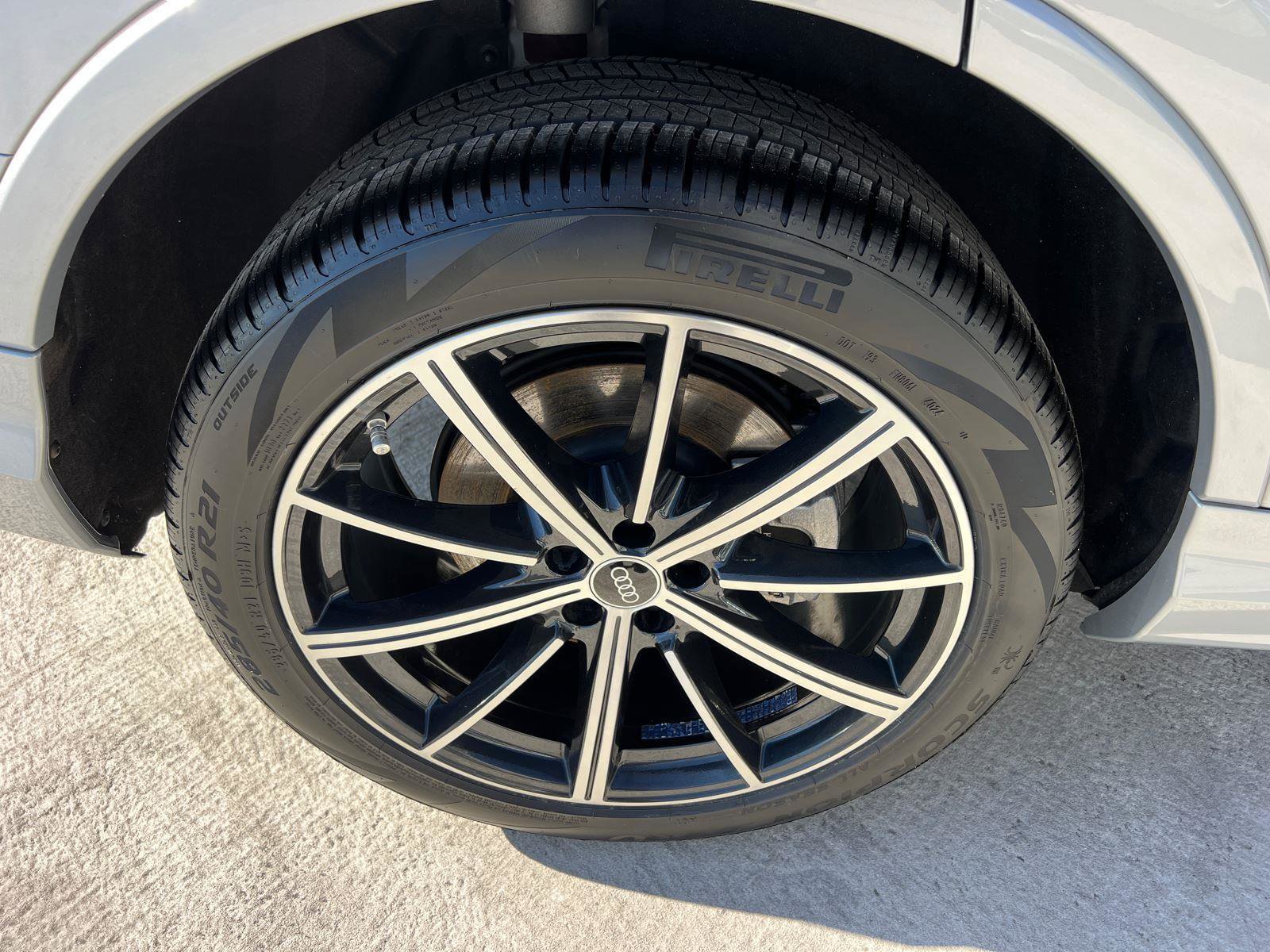 Certified 2025 Audi Q7 2.0T Premium Plus w/ Premium Plus Package image 17